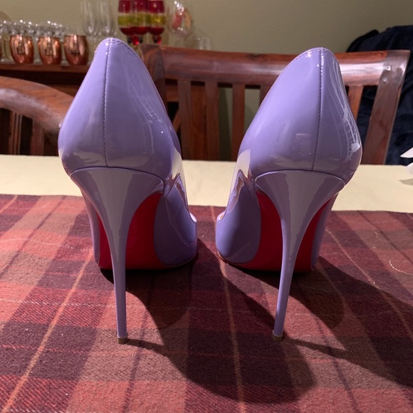 Louboutin Pigalle Follies 100 Lavender Patent 39 - Picture 5 of 8